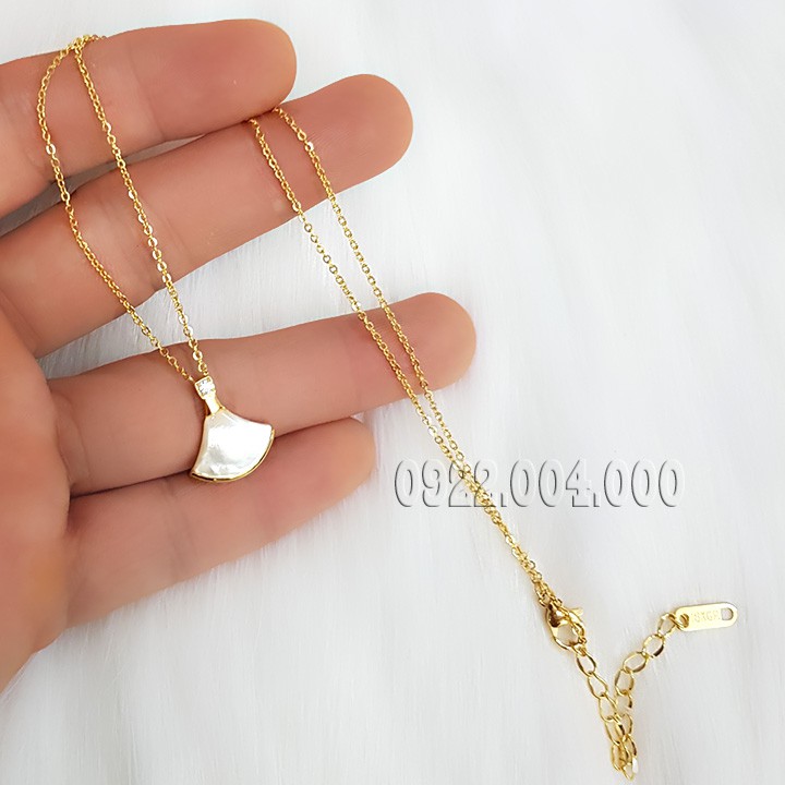 Dây chuyền nữ, dây chuyền titan mặt hình quạt gắn đá xà cừ.