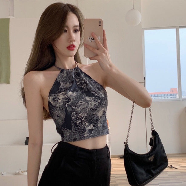 Áo Tank Top màu đen thiết kế quyến rũ cho phái nữ