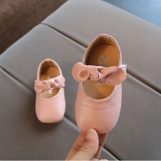 Giày tập đi