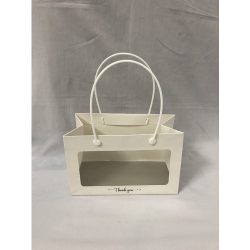 Túi giấy trắng mặt kiếng có quai xách có 3 kích thước/túi