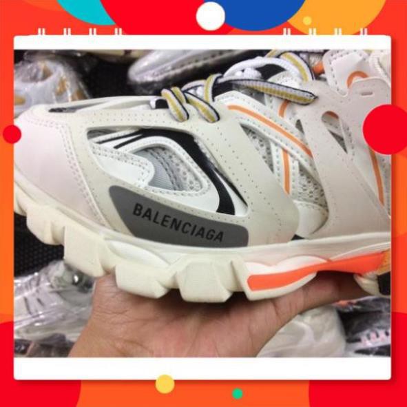 6.6 Giày Balenciaga track 3.0 chuẩn 1:1. Bao kiểm hàng trước khi nhận Xịn Nhất 2020 . A12 ✔ * 2020 ' * # ' -v23 ' ' L :