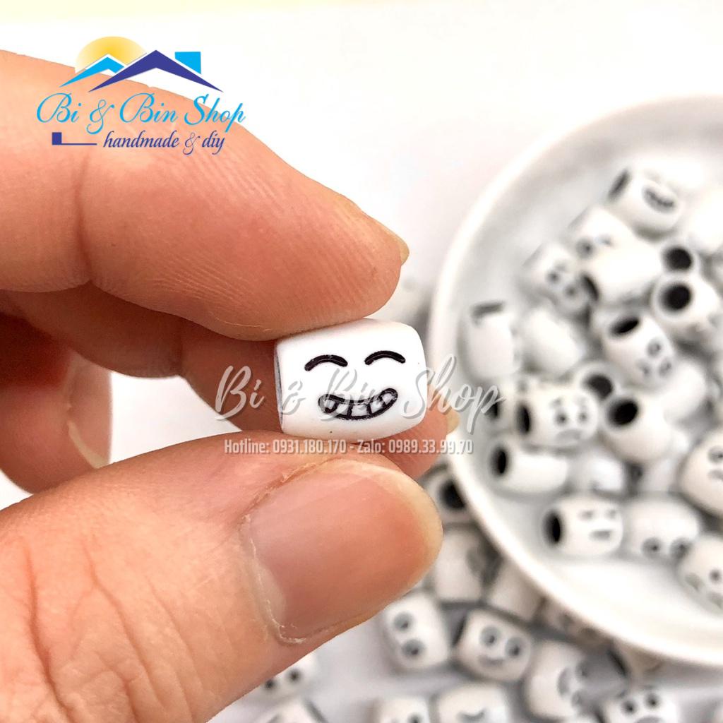 35 Cái Charm Hạt Nhựa Lu In Hình Khuôn Mặt Nhiều Sắc Thái Làm Vòng Đeo Tay Trang Sức Handmade