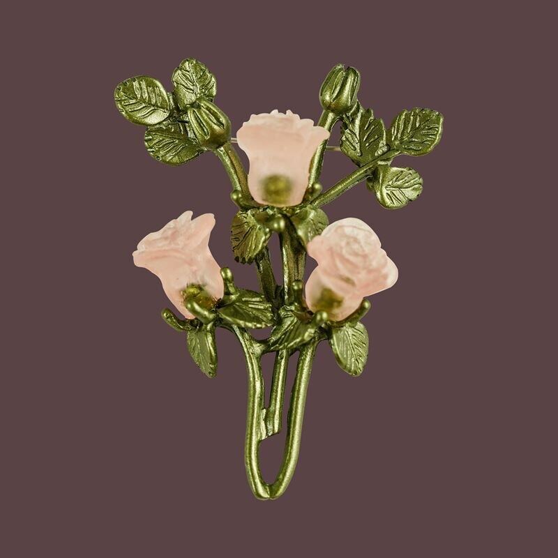 Ghim Cài Áo Hình Hoa Lily Màu Xanh Lá / Hoa Anh Đào / Thung Lũng Phối Hạt Ngọc Trai Màu Tím / Tím