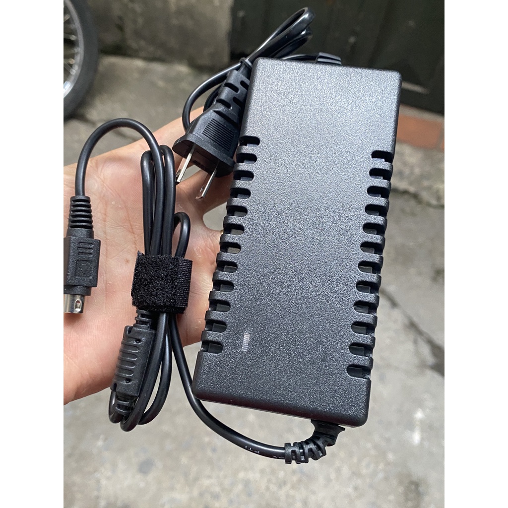 Adapter nguồn đầu camere Hikvison 12V 4 chân pin