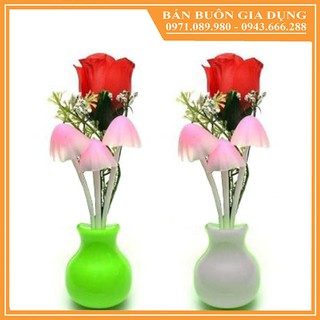 Đèn ngủ nấm hoa hồng cảm ứng tự sáng khi trời tối