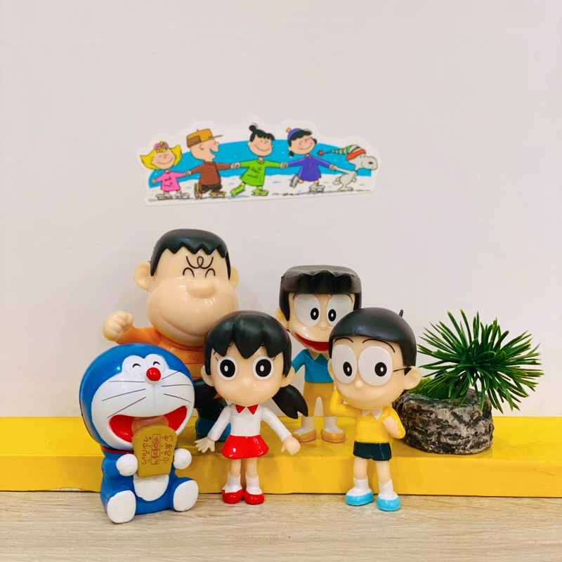Bộ mô hình Doraemon và những người bạn