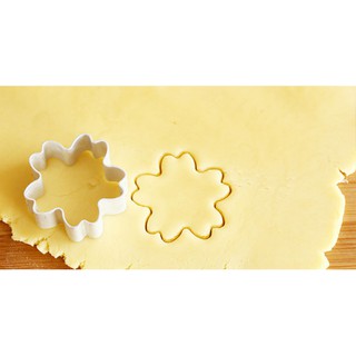 Cutter / Khuôn Nhấn Bánh Quy Nhiều Hình Ngộ Nghĩnh 1