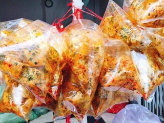 Bánh tráng cuộn tôm mỡ hành