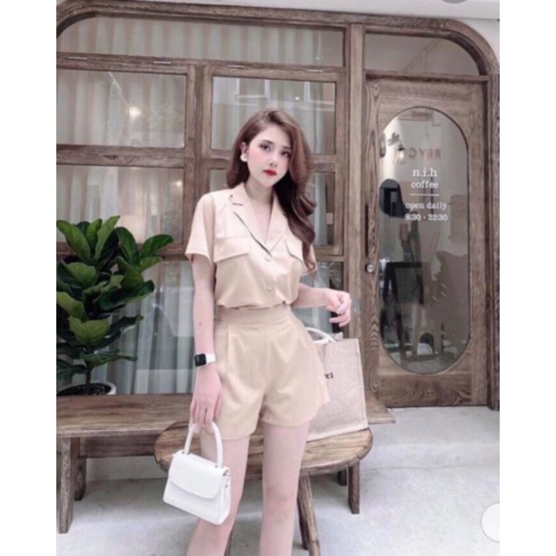 Set áo tay ngắn cổ sơ mi và quần ngắn dễ thương