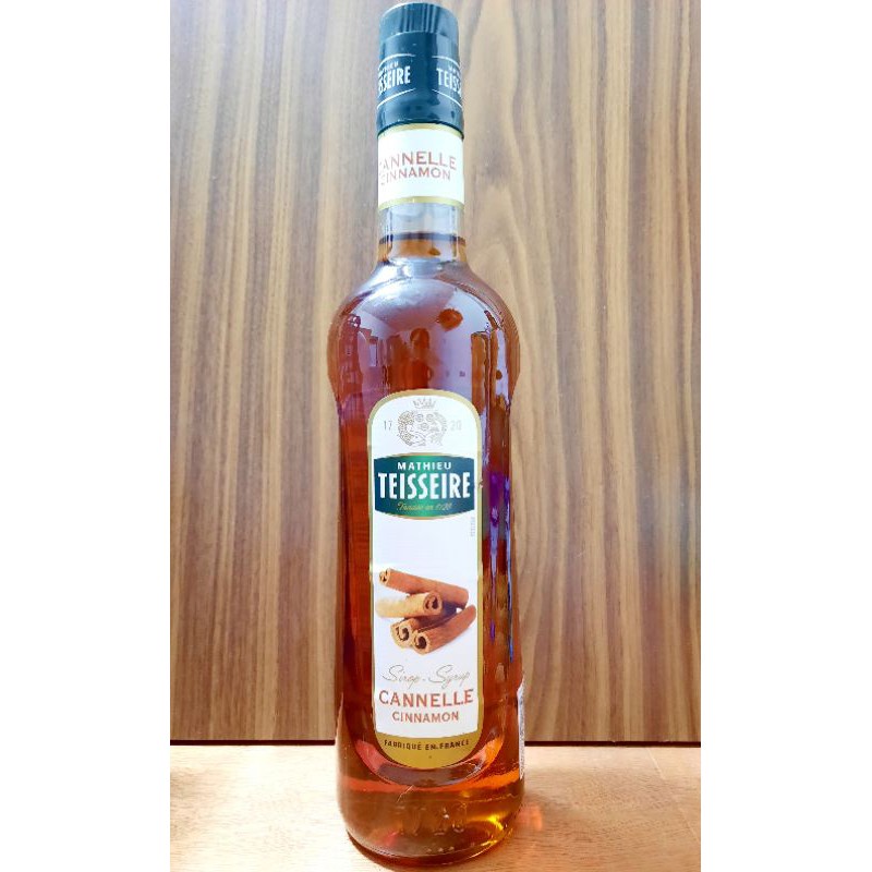 Siro Teisseire Quế chai 700ml