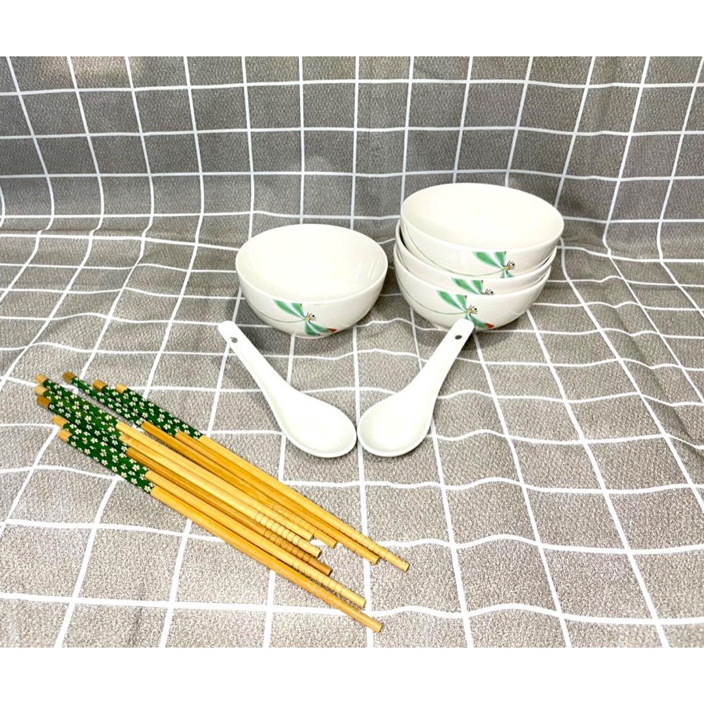 Bộ 4 chén sứ + 4 đôi đũa tre + 2 muỗng sứ cao cấp hkm P&G