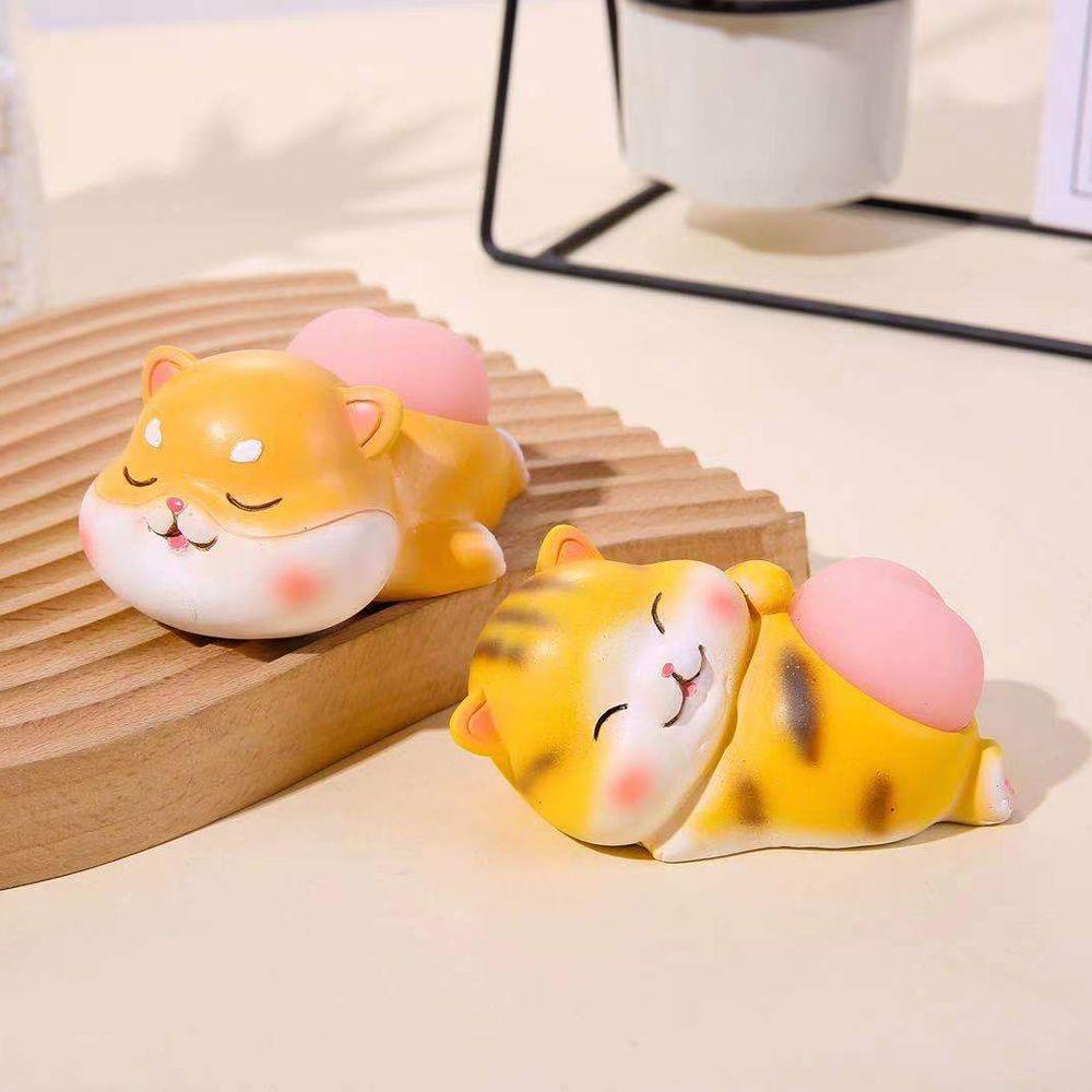 Mô Hình Nhân Vật PATRICIA Thu Nhỏ Dùng Trang Trí Bánh Kem Bonsai