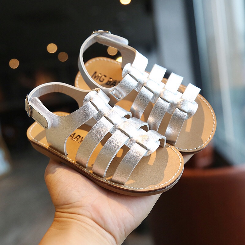 Sandal 4 quai ngang phong cách Hàn cho bé gái hàng fullbox mã V531