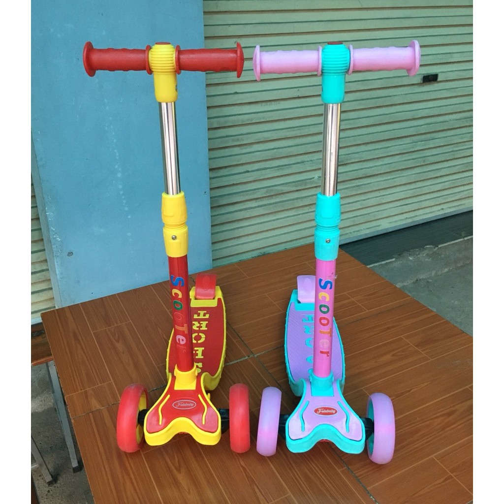 Xe trượt Scooter mẫu mới 2020 hàng Cao cấp có giảm xóc + phanh chân + đèn