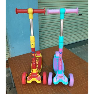 [Shopee giá rẻ] Xe trượt Scooter mẫu mới 2020 hàng Cao cấp có giảm xóc + phanh chân + đèn