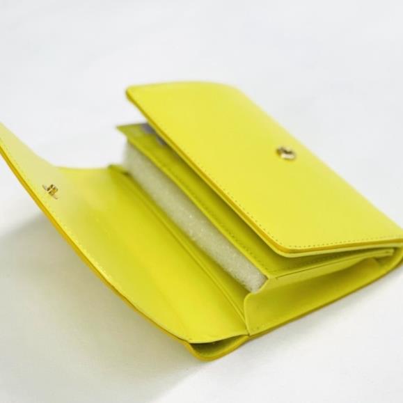 Ví nữ, ví ba gấp Roses nắp cong da nhập khẩu - thời trang OLUX - sản phẩm full box