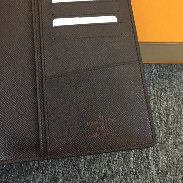 ⚡Hot Deal⚡ Ví cầm tay caro nâu - Gập caro nâu