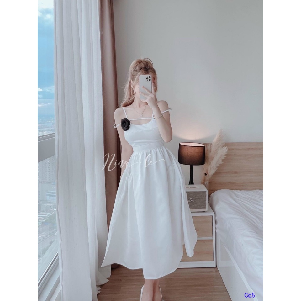 Đầm công chúa dáng dài đi dự tiệc cưới phong cách hàn quốc sexy cá tính, thiết kế 2 dây có mút kèm hoa