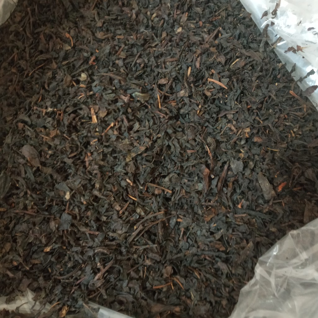 TRÀ ĐEN TRUYỀN THỐNG PHA TRÀ SỮA 300g - Chuyên đổ buôn cho quán trà sữa, vị chát nhẹ, hậu ngọt, sắc nước hồng