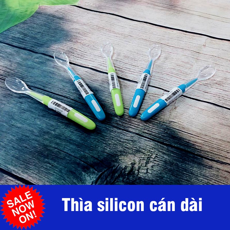 Thìa ăn dặm silicon cán dài cho bé