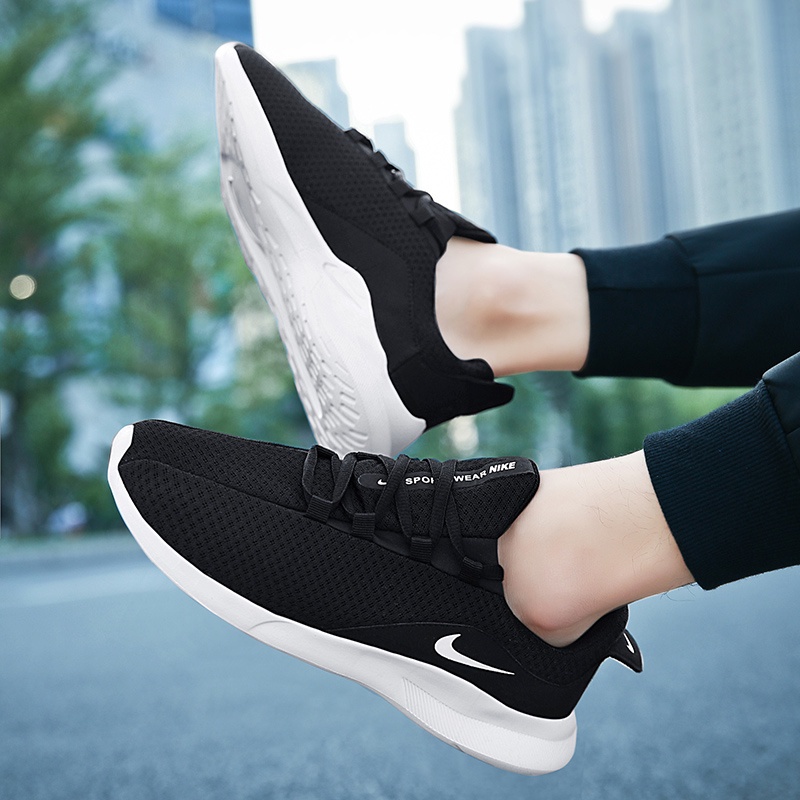 Giày thể thao siêu nhẹ thoáng khí thiết kế thời trang cho nam nữ chạy bộ