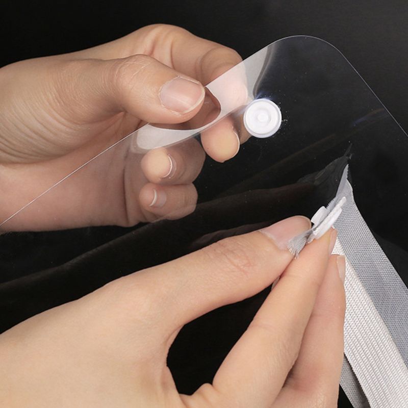 Tấm Chắn Bảo Vệ Mặt Bằng Nhựa PET Trong Suốt Chống Bắn Nước / Bụi Bẩn Tiện Dụng Cho Nam Và Nữ