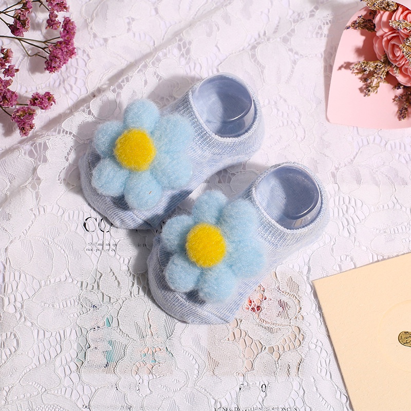 Set 3 Đôi Vớ Mềm Mại Dễ Thương Cho Bé