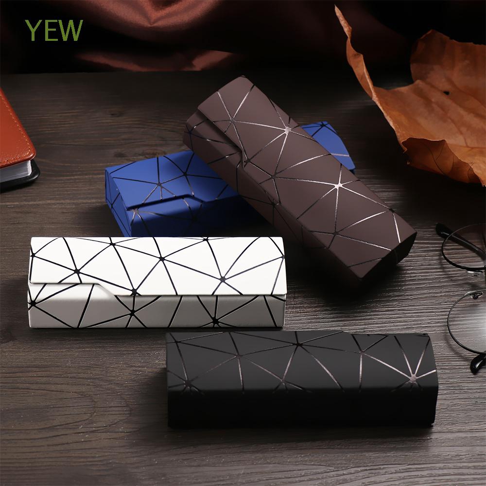 Hộp đựng mắt kính kiểu dáng độc đáo phong cách sang trọng