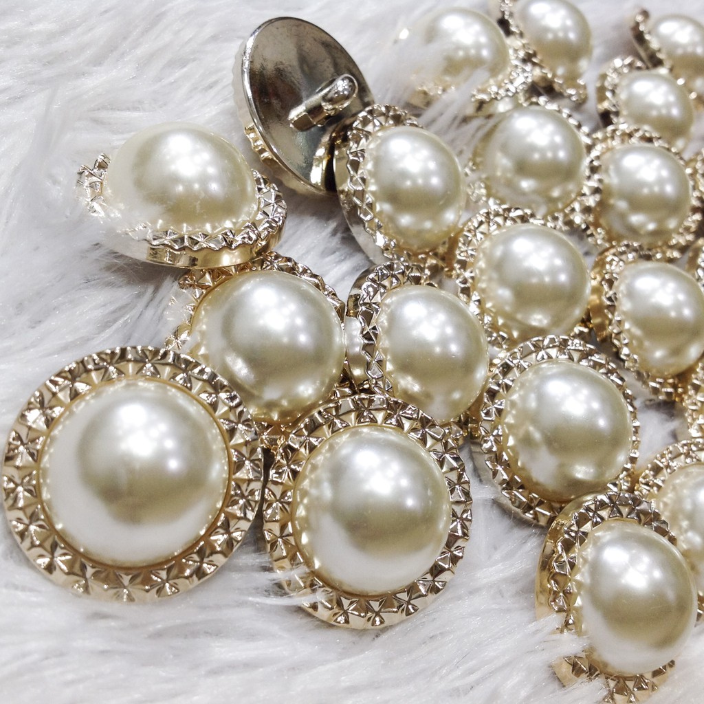 Cúc áo dạ hạt trai viền vàng nút khoác tweed kem đính kết trang phục nhiều size