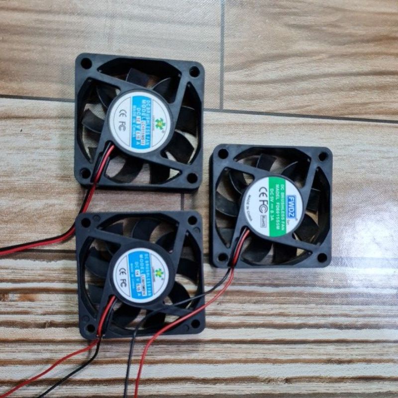 Quạt DC 12V 6×6