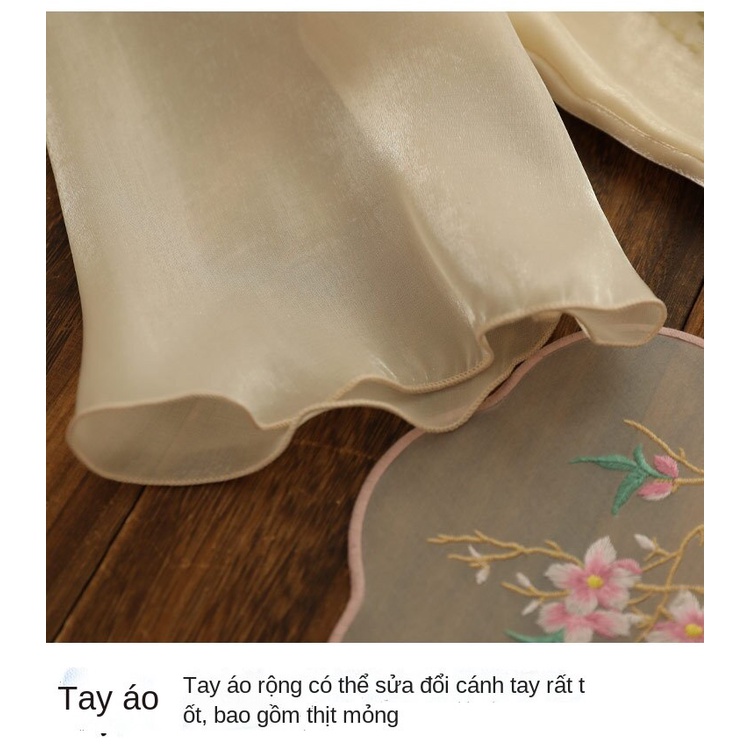 Sườn xám cách tân thêu họa tiết phong cách Trung Hoa thời trang mùa hè dành cho nữ