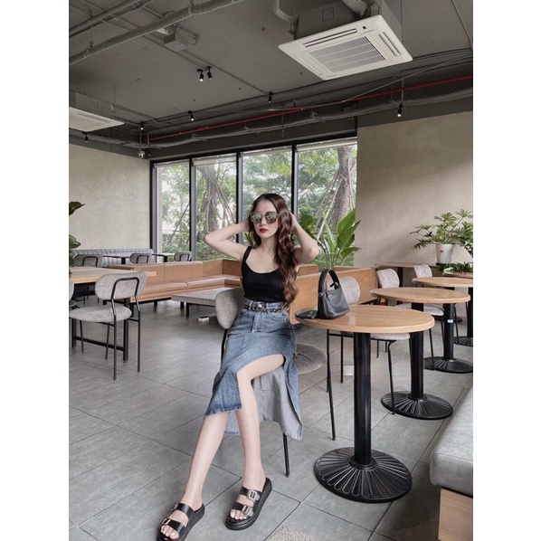 CHÂN VÁY JEANS DÁNG DÀI XẺ KÈM ĐAI XÍCH QC L1 MS30661