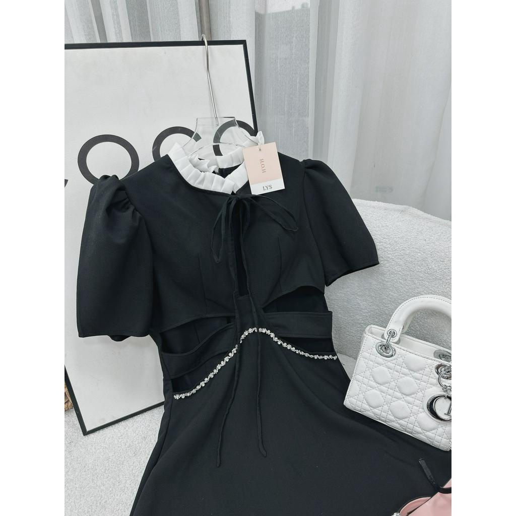 ĐẦM ĐEN KHOÉT EO NGỰC ĐÍNH CƯỜM BÈO CỔ TRẮNG TAY PHỒNG NHẸ