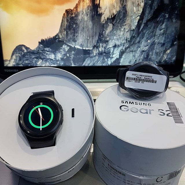 Đồng Hồ Thông Minh Samsung Gear S2 Sport - Hàng Chính Hãng