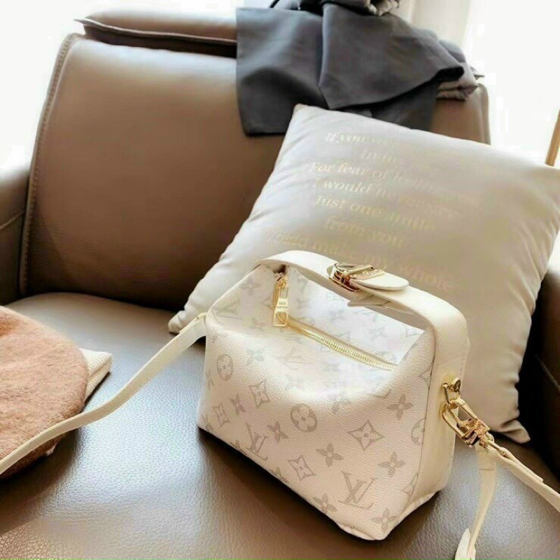 Túi xách khoá gài hàng xịn fullbox