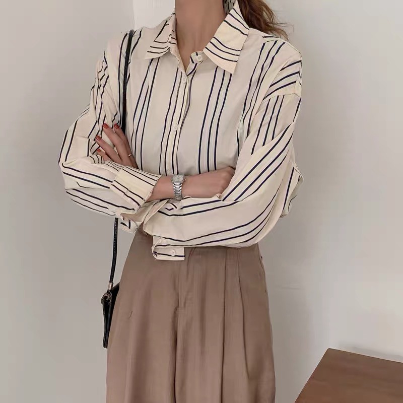 Áo sơ mi kẻ sọc mùa hè phom oversized chất cotton mịn mát - AV818