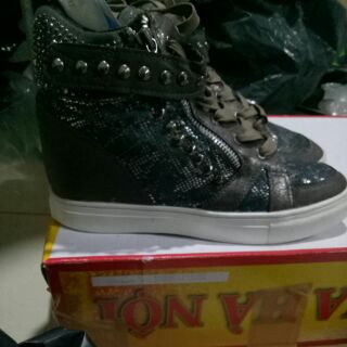 Giay nu don de Trang Duong 320k