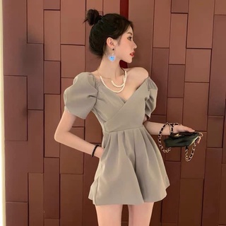 Jum liền tay bồng cổ V cách điệu
