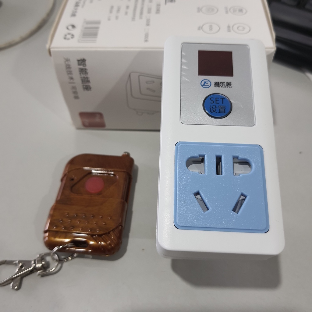 Ổ cắm điều khiển từ xa bật tắt máy bơm nước 220V 10A tay khiển gỗ xoan đào WXN-CZ001 công tắc điều khiển từ xa