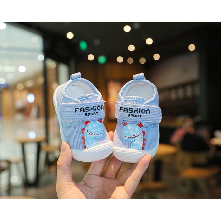 Giày tập đi fashion hình khủng long thêu nổi - Giày chống trượt - Hàng quảng châu cao cấp (2139)