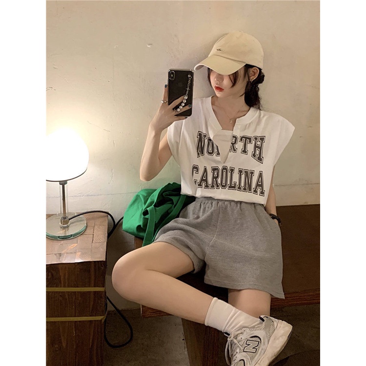 Áo Thun Không Tay Cổ Chữ V Giả Hai Lớp Cá Tính Dành Cho Nữ