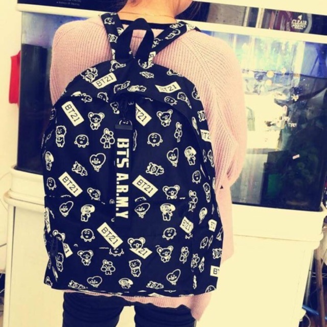 Balo kpop tặng dây nametag