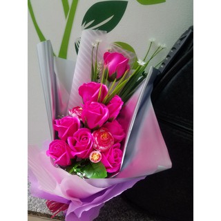 bó 9 bông hồng sáp thơm cao cấp điểm thêm hoa vải.