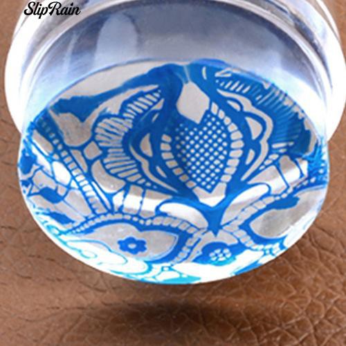 Set con dấu và đồ nạo dùng làm móng tay tiện dụng
