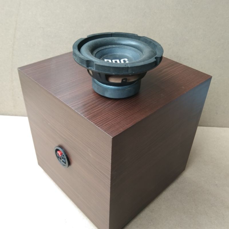 Vỏ thùng loa sub bass 16cm, giá bán một chiếc