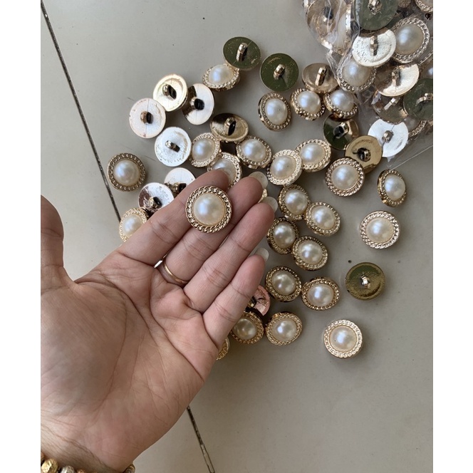 NÚT NGỌC GIÁ RẺ NHIỀU SIZE- 2 NÚT