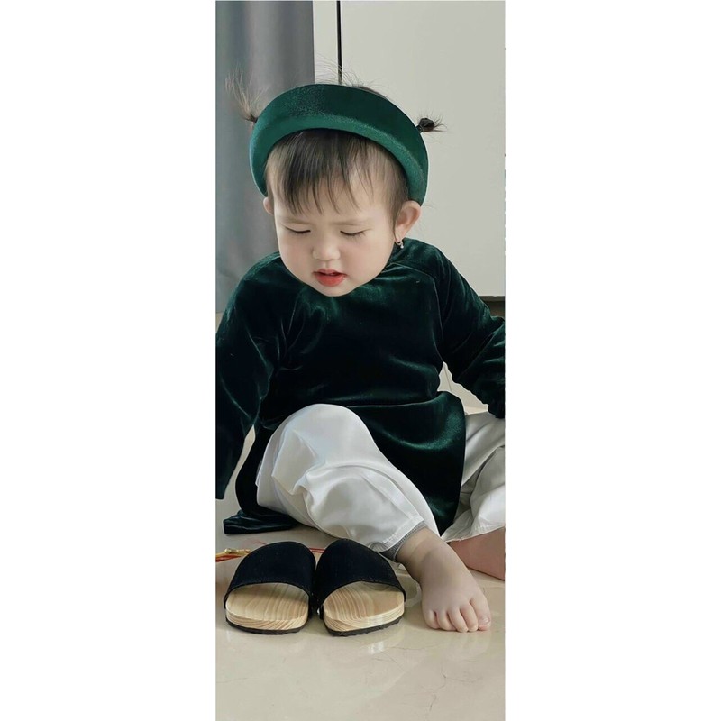 áo dài nhung bé gái