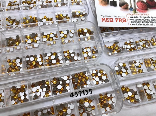 Khay đá đính móng mixx size chân bạc đính móng tay chân 457129