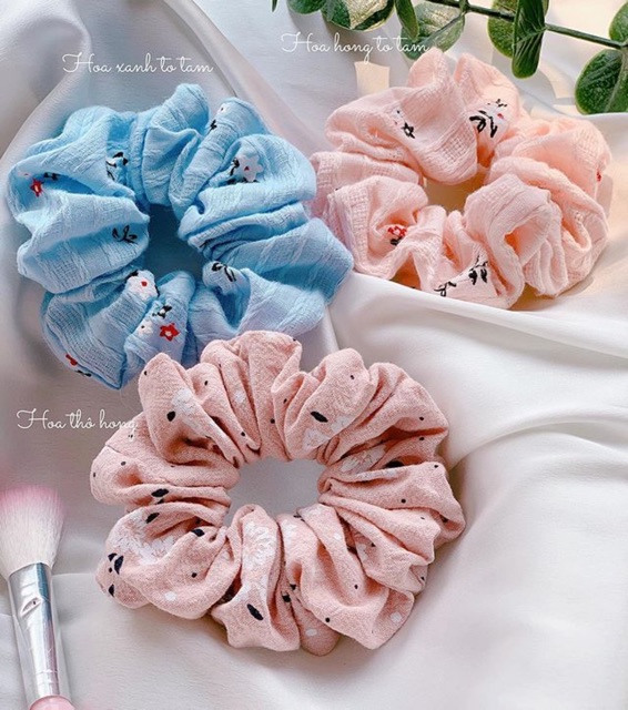 Cột tóc scrunchies hoa tơ tằm