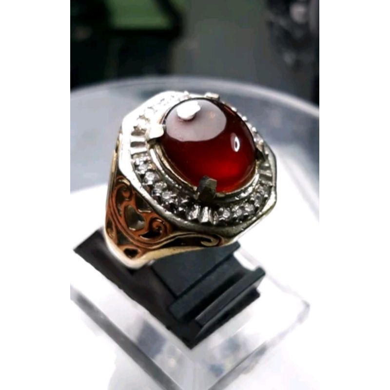 Nhẫn Đính Đá Garnet Tự Nhiên Sang Trọng